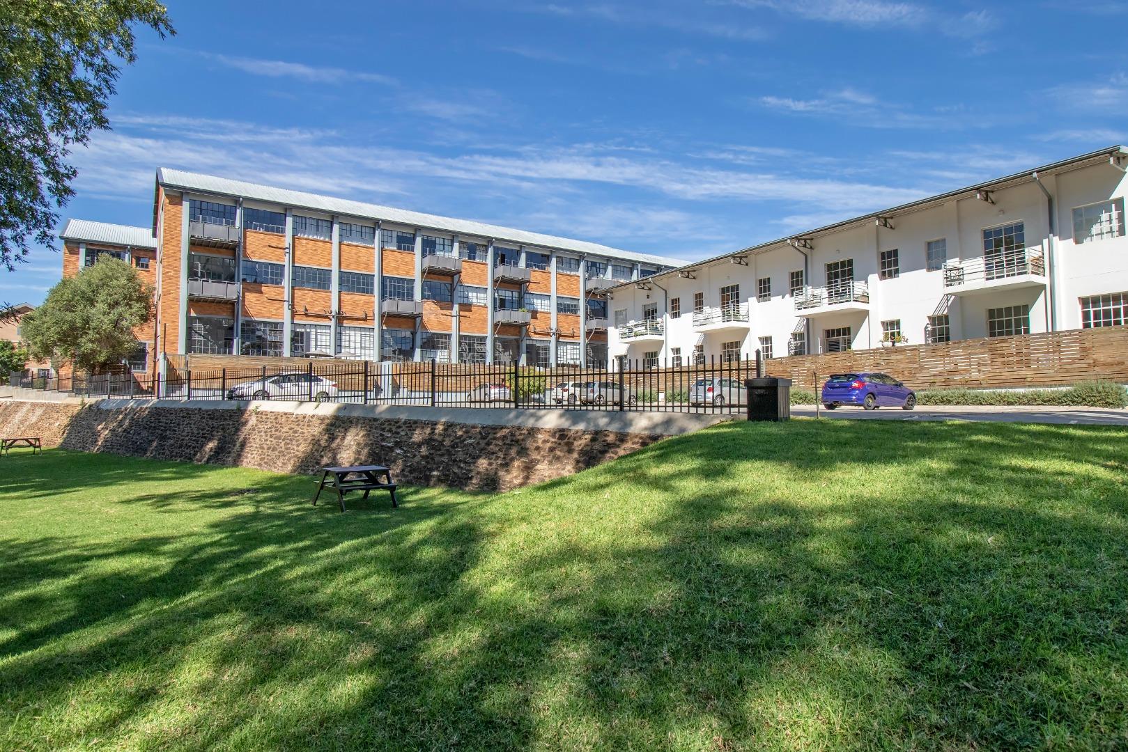 2 Bedroom Apartment for Sale - Gauteng