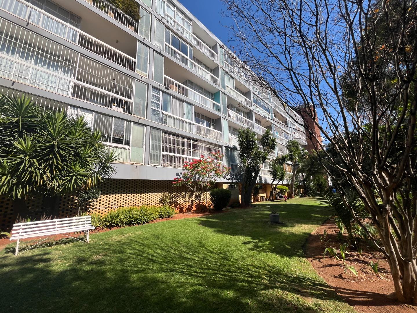 1 Bedroom Apartment for Sale - Gauteng