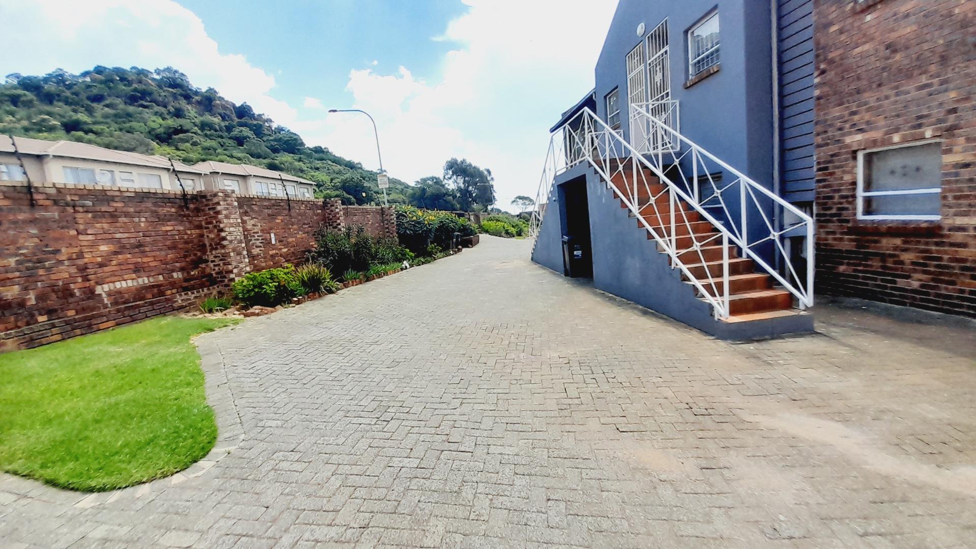 2 Bedroom Apartment for Sale - Gauteng