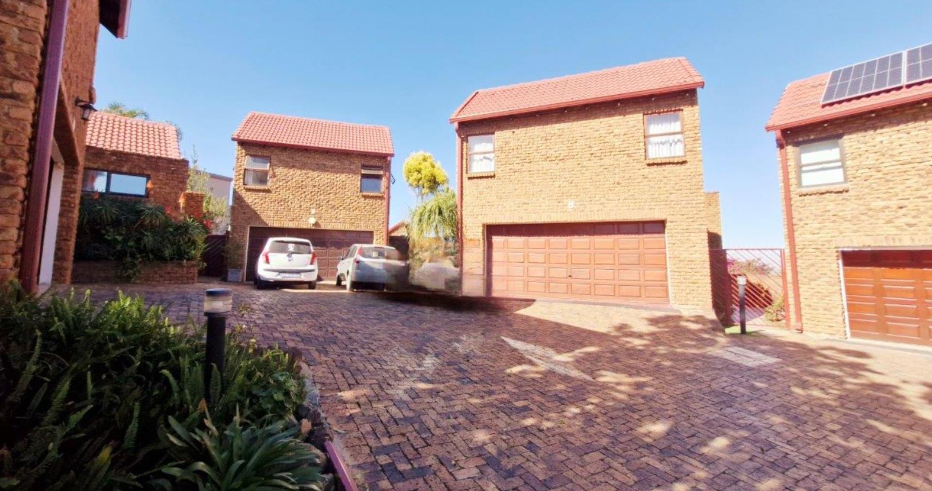 4 Bedroom Duplex for Sale - Gauteng